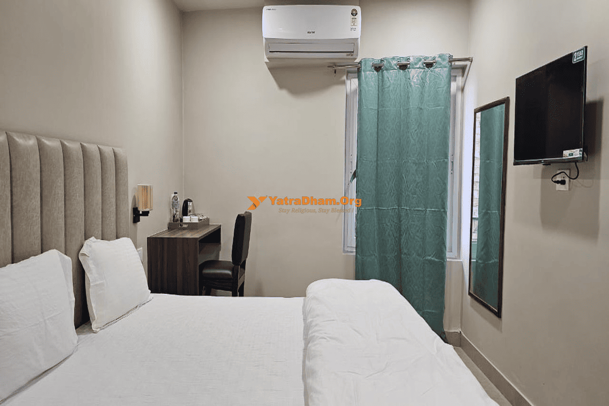 Vegetarian Dining Hall